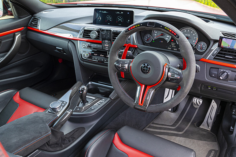 BMW M4インテリアの画像