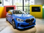 BMW 1シリーズがフルモデルチェンジ。AI技術の対話型インターフェースの採用など機能充実