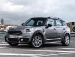BMW、MINIのMINI／MINIコンバーチブル／MINIクロスオーバーの装備を充実
