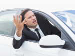 車の運転でイライラしない方法とは？
