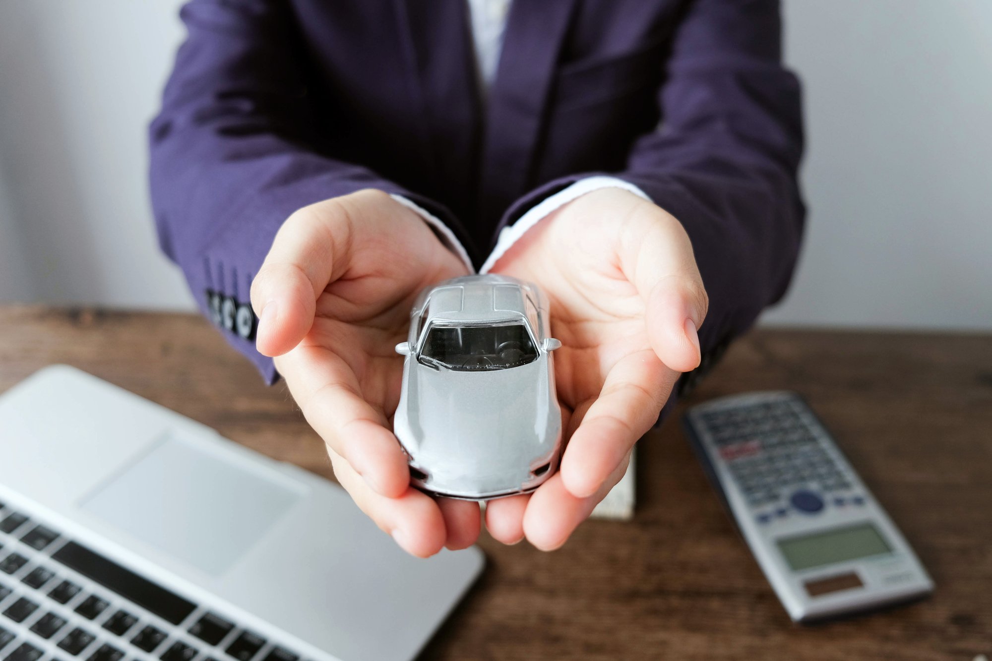 家族・別居家族間で自動車保険の等級引継ぎは可能？