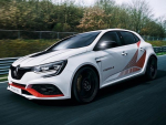 ルノー、ニュル量産FF車最速モデル「メガーヌ ルノー スポール トロフィーR」を発表
