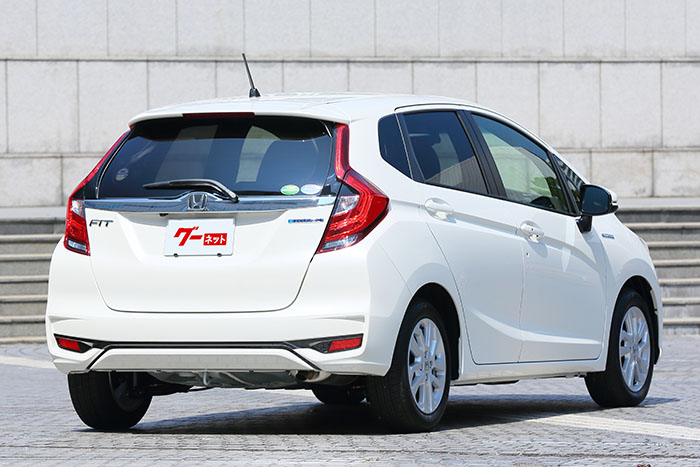 fit's ホワイト シングルギア(新古車) 大幅値下げ fit's ホワイト シングルギア(新古車) 大幅値下げ（フィット