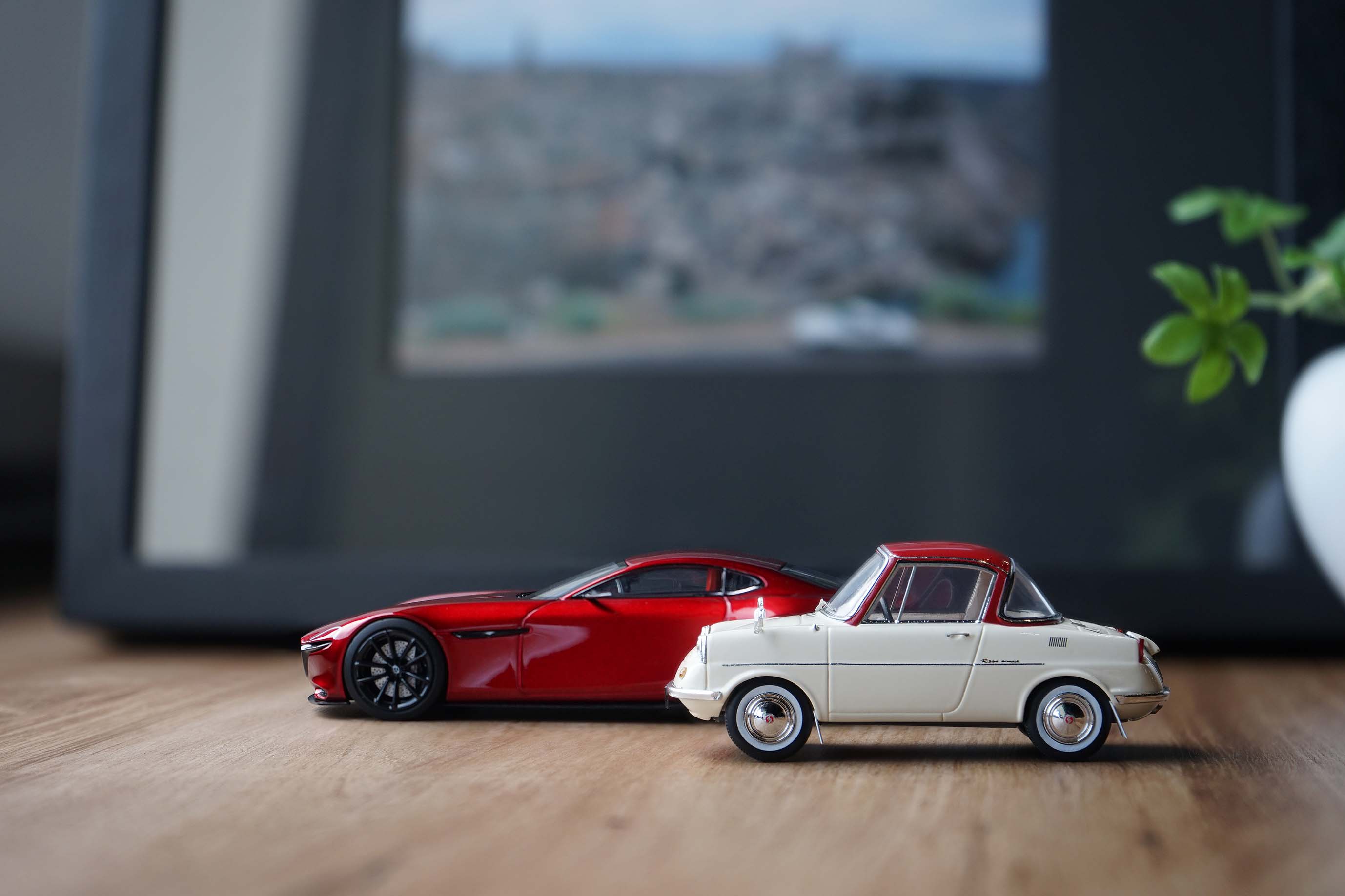 マツダ車のミニカー「MODEL CAR COLLECTION」