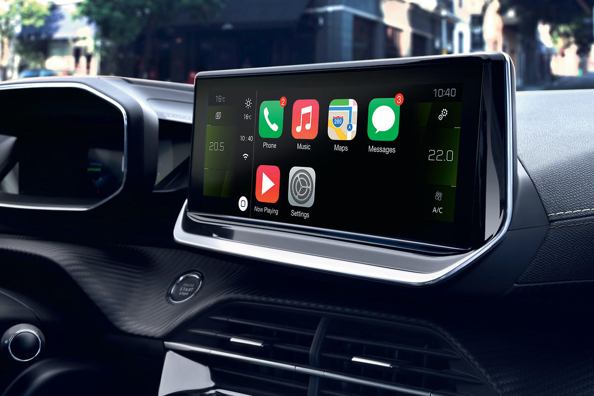 7インチのタッチスクリーンは、Apple CarPlayとandroid Autoに対応