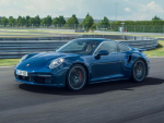 ポルシェ、新型「911 ターボ」「911 ターボ カブリオレ」の予約受注を開始