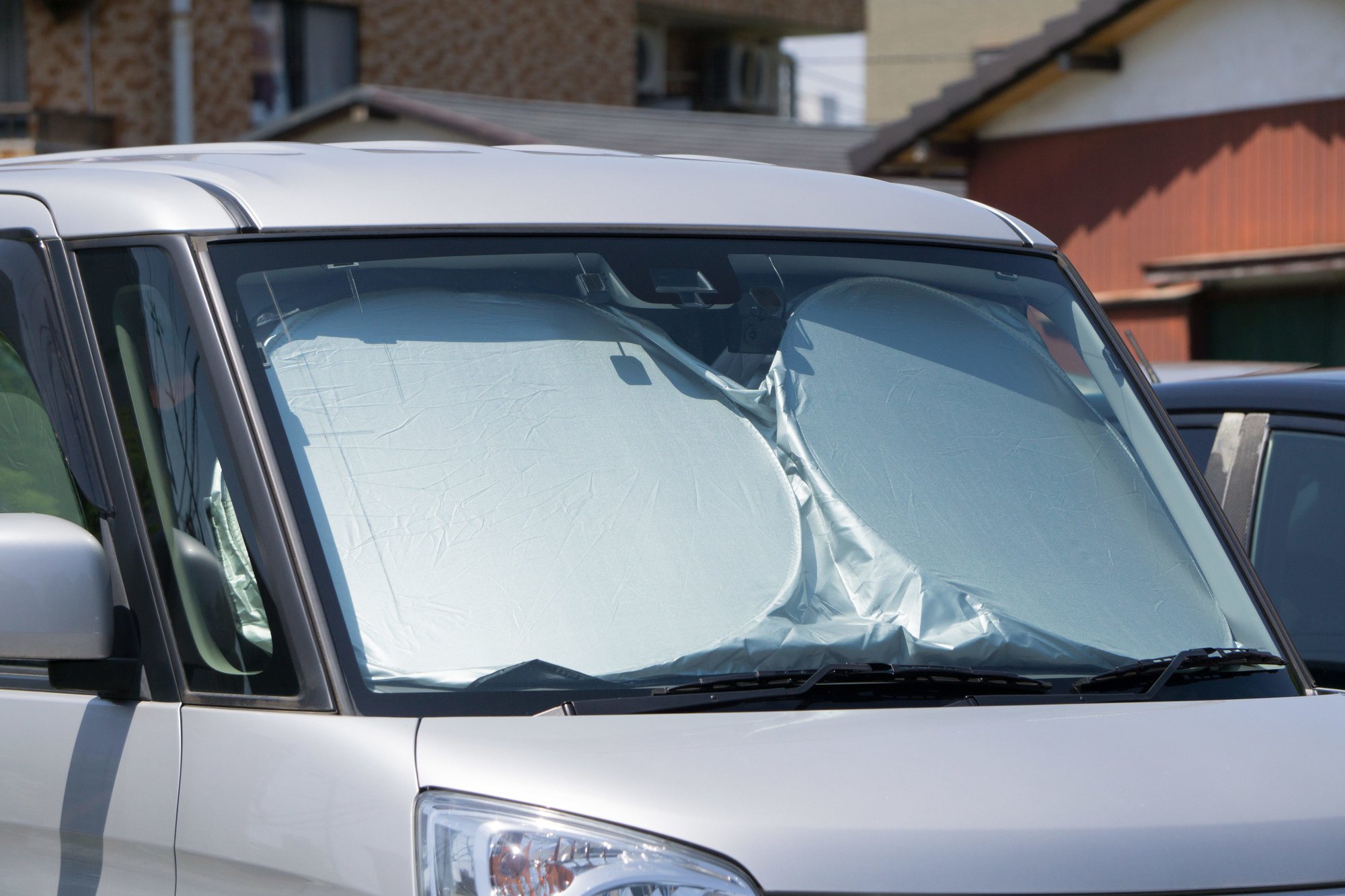 車のサンシェードって本当に意味はあるのか サンシェードの役割や実際の効果を解説 中古車なら グーネット