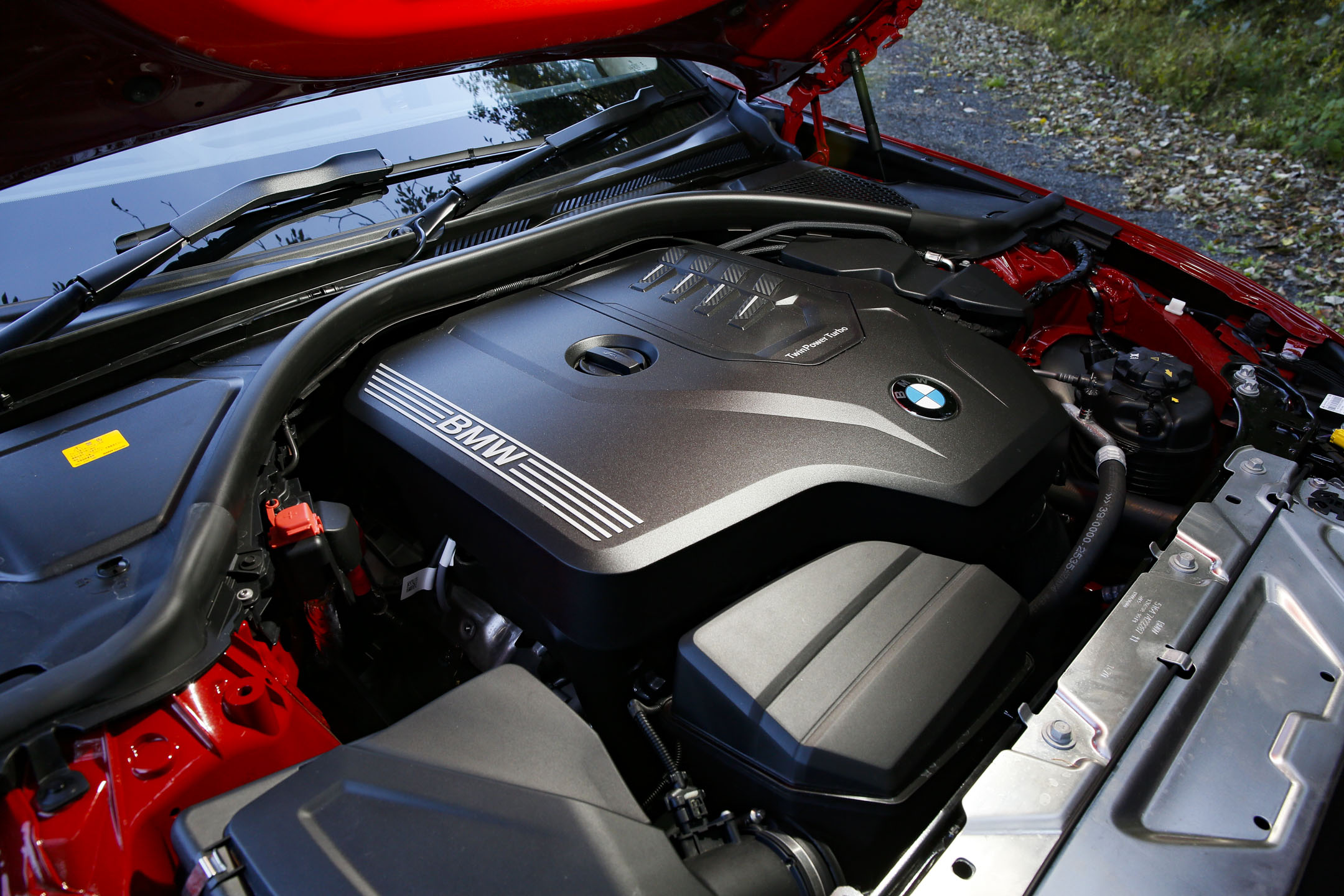 新型318iの最高出力は156馬力、最大トルクは250Nm