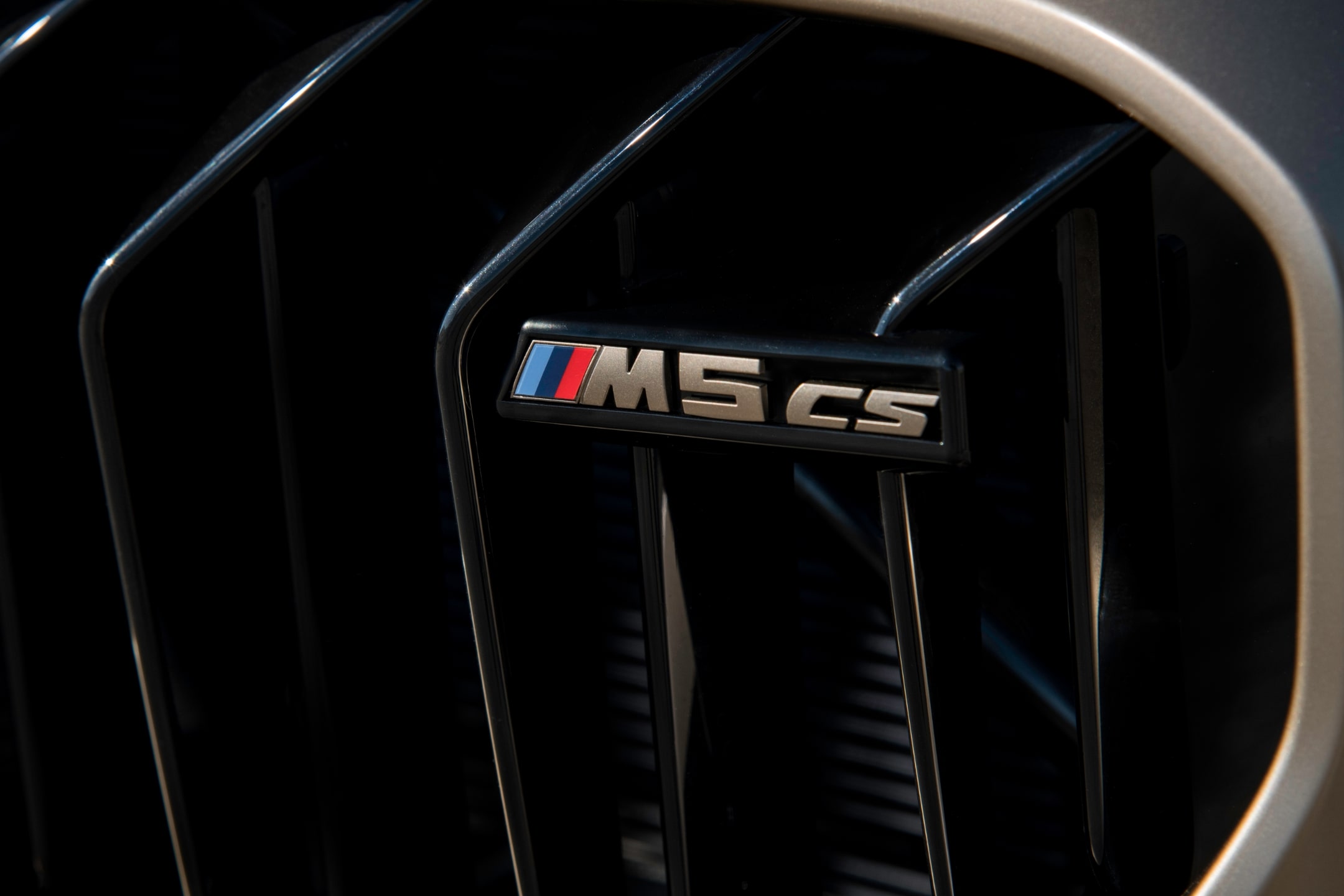 BMW M5 CS・M5 CSバッジ