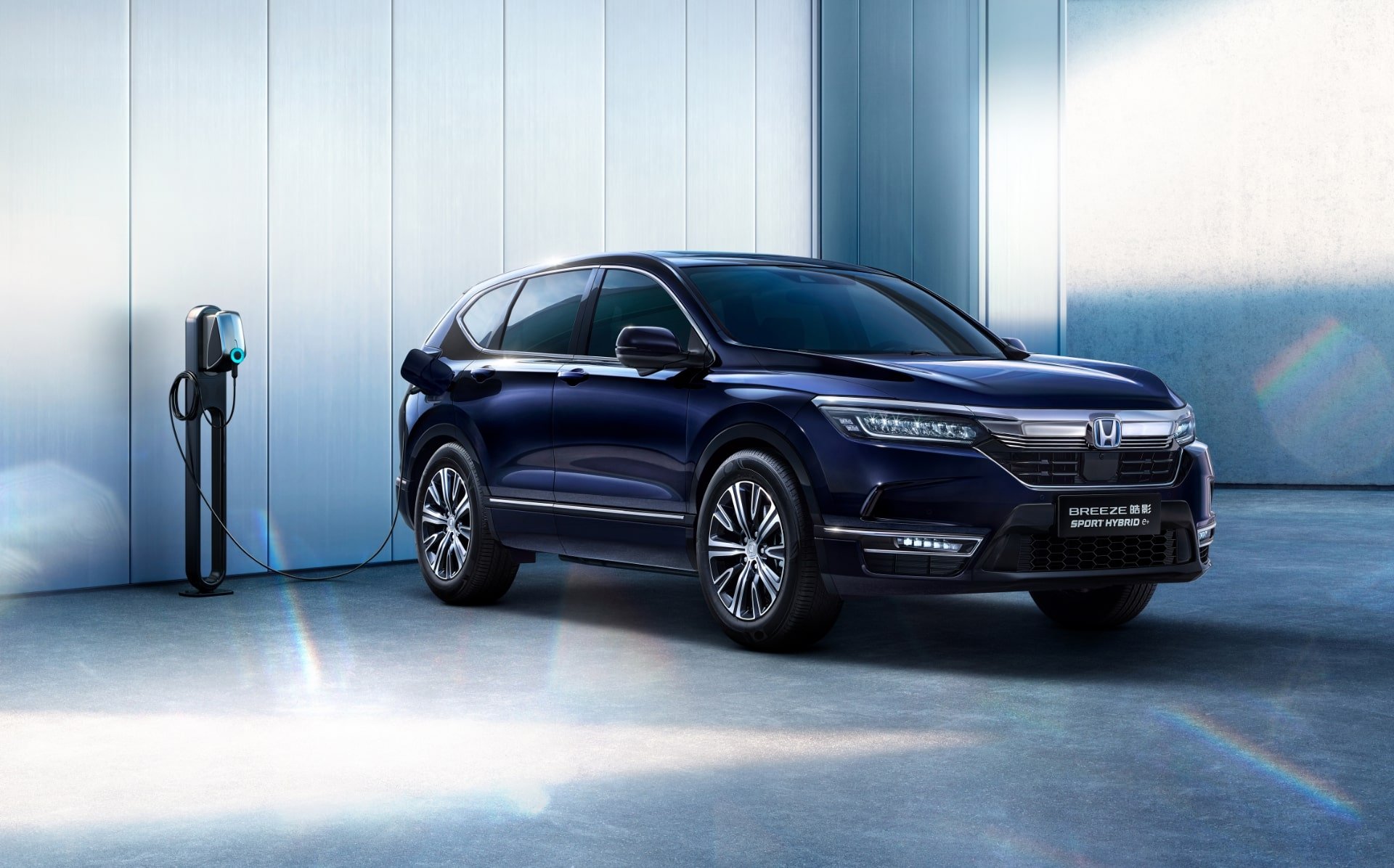BREEZE PHEV