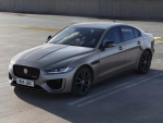 ジャガー　スポーツ・サルーン「XE」2021年モデル受注開始　最新MHEVを用意【新型】