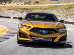 アキュラの新型「TLX タイプ S」2021年モデル　アメリカのレース会場で一般公開が決定