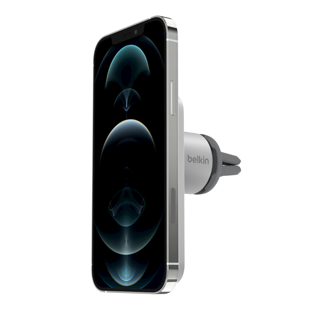 「MagSafe Air Vent 車用磁気スタンドPRO」使用イメージ