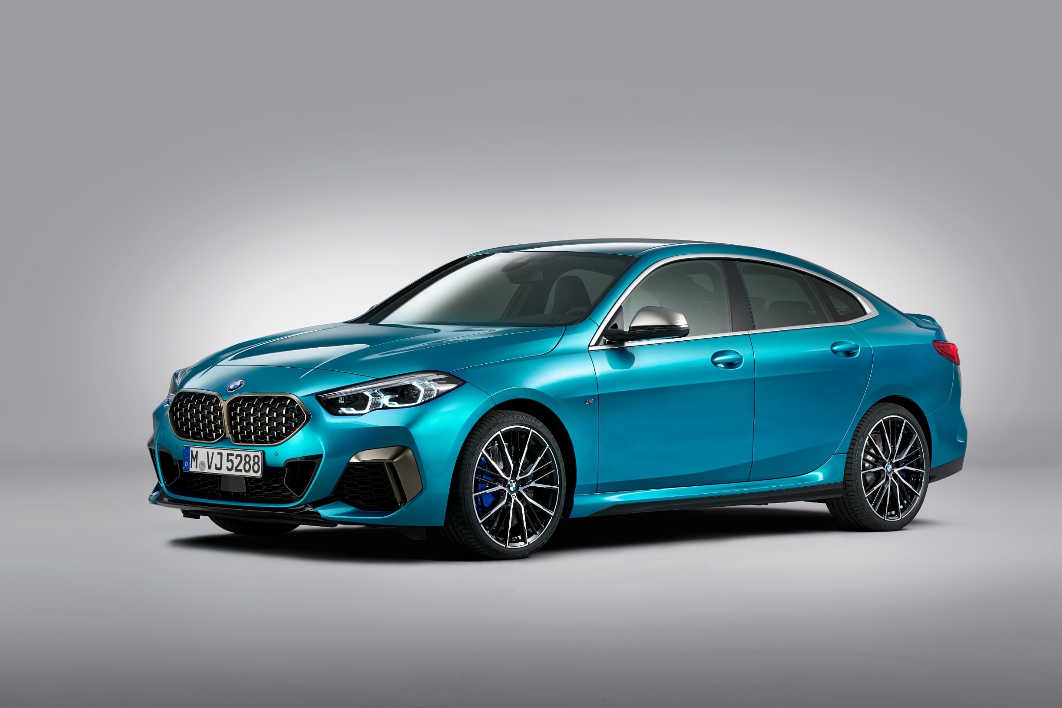 BMW 2シリーズ グラン クーペ M235i xDrive