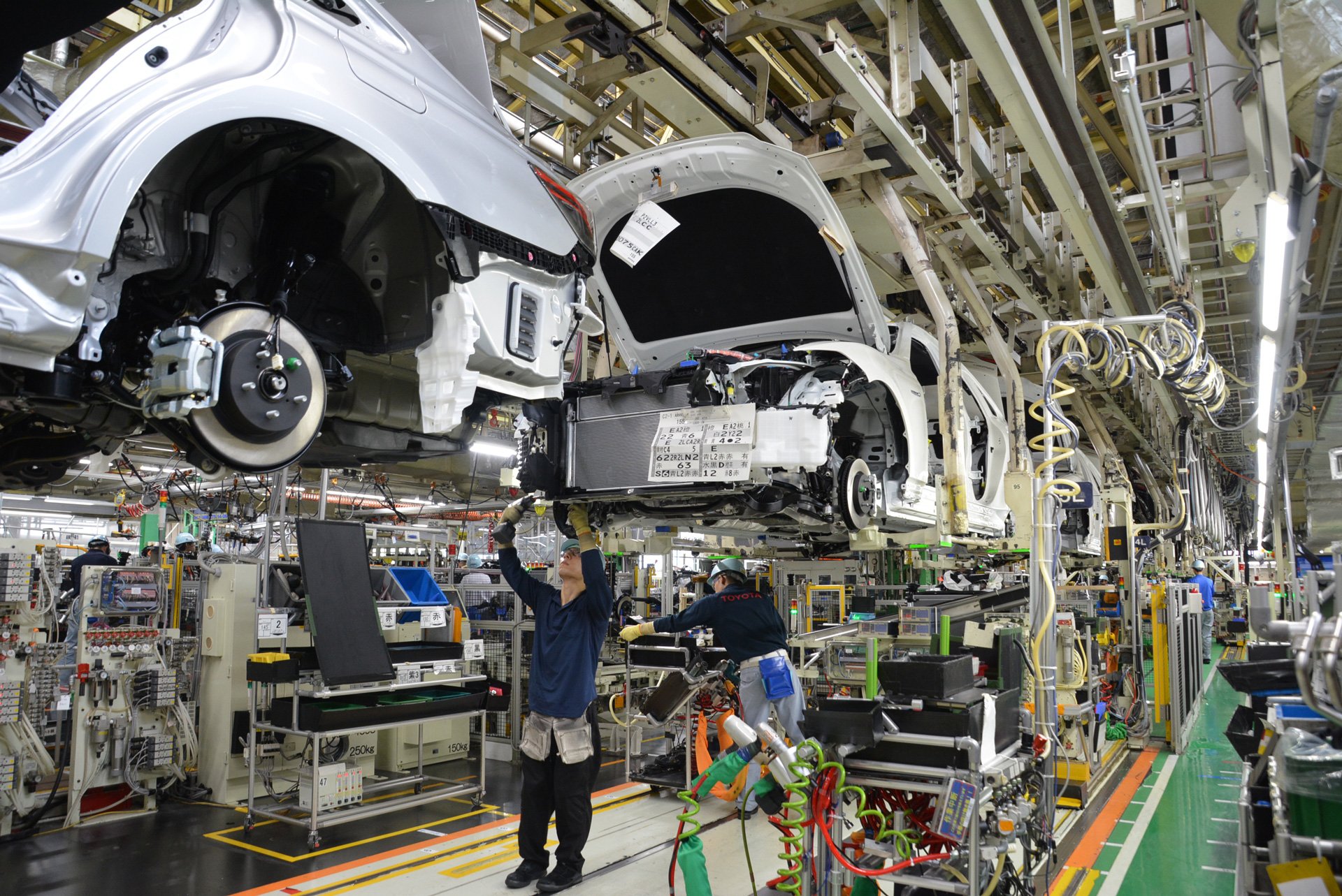 元町工場組み立て生産ライン