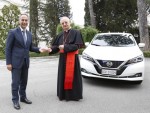 日産の電気自動車リーフをバチカンへ寄贈　EVでカーボンニュートラル実現を支援