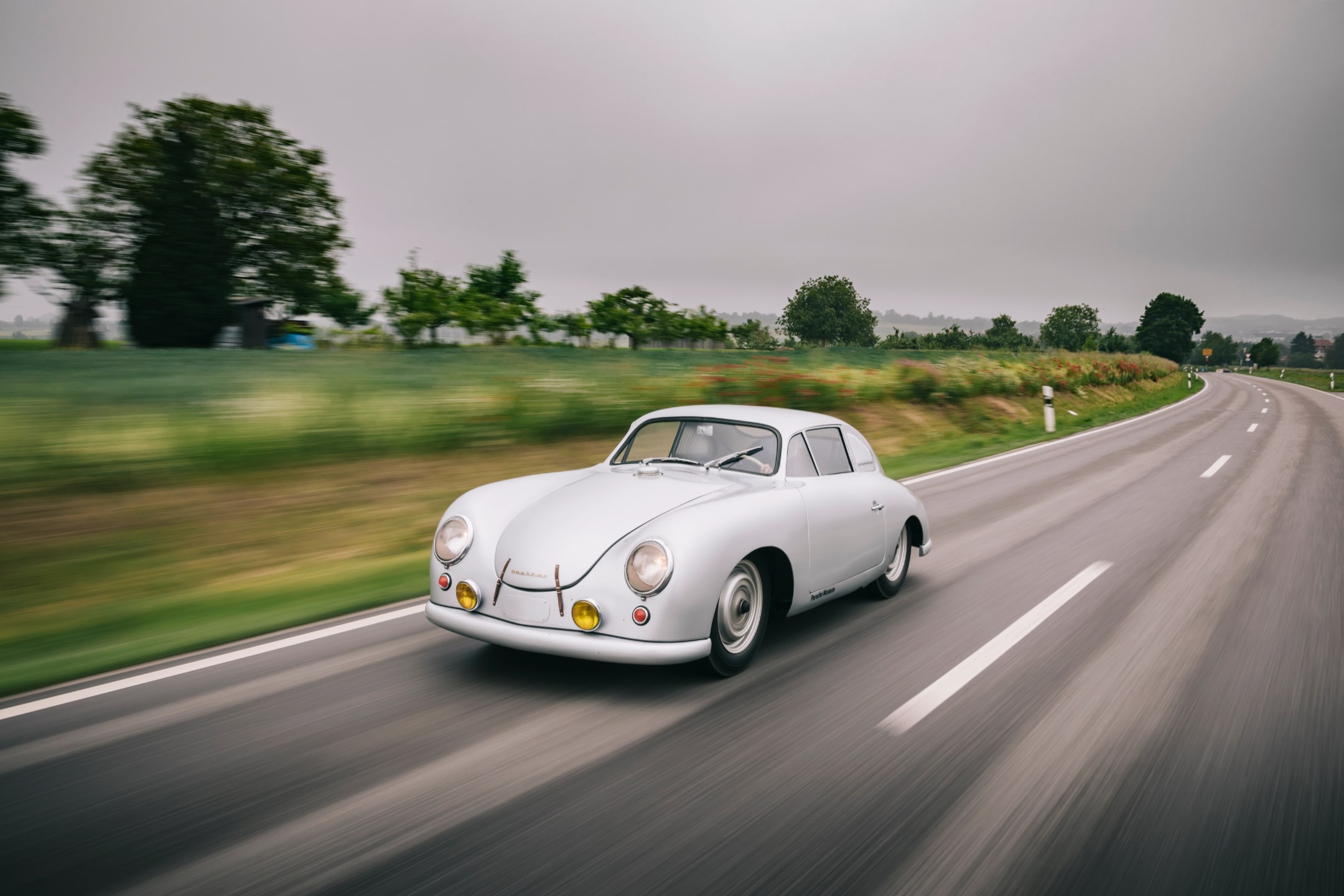 ル・マン24時間レースへの356 SLの参加は、ポルシェのル・マンでのサクセスストーリーの出発点となった