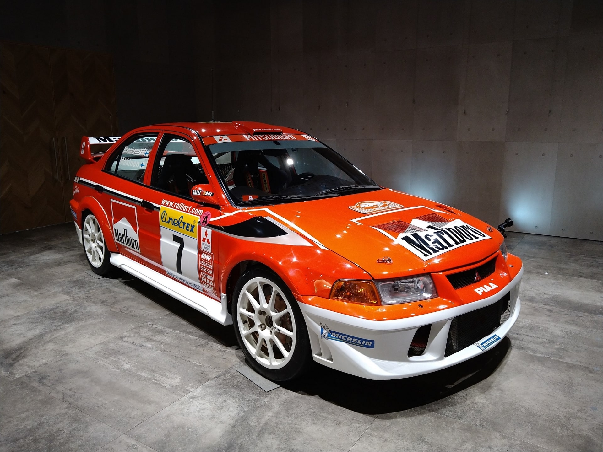 三菱『WRC展』本社ショールームで開催 ランエボのレプリカ車両展示も ...