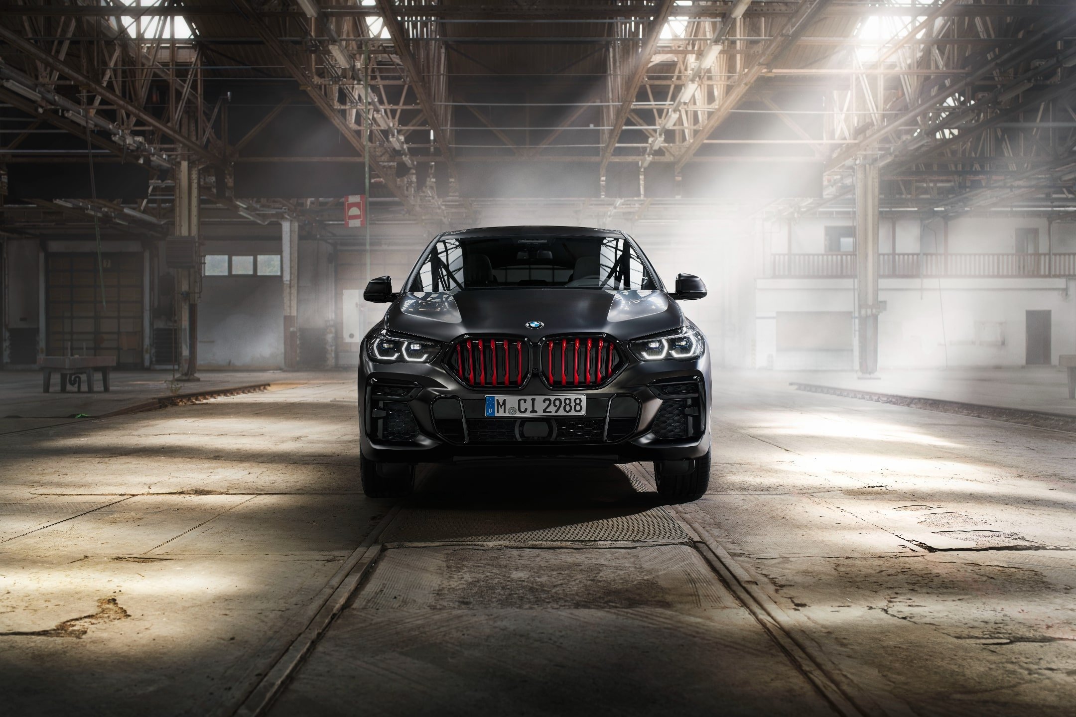 BMW X5ブラックバーミリオンエディション　フロント2