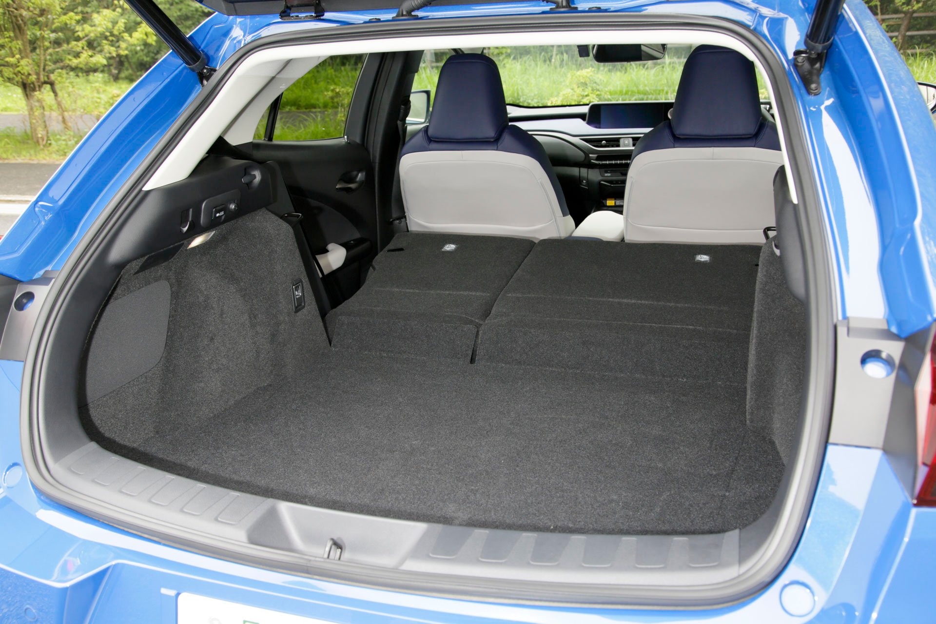 レクサス UX300e