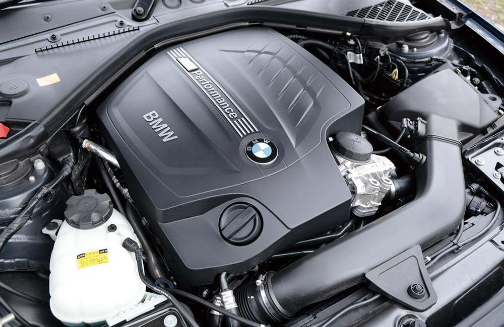 BMW M135iのエンジン