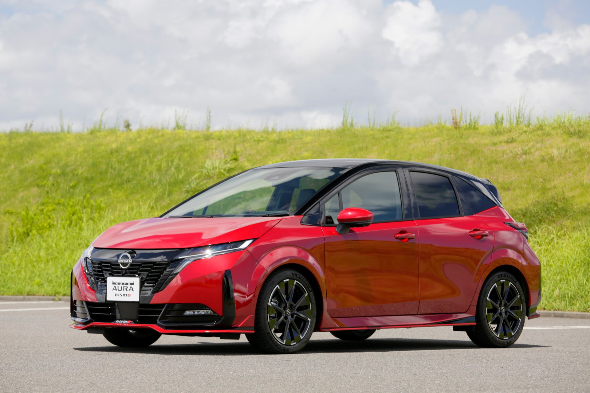 日産 ノートオーラ NISMO