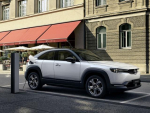 「マツダ MX-30 EV」2022年モデル　米国での価格発表　33,470ドルから