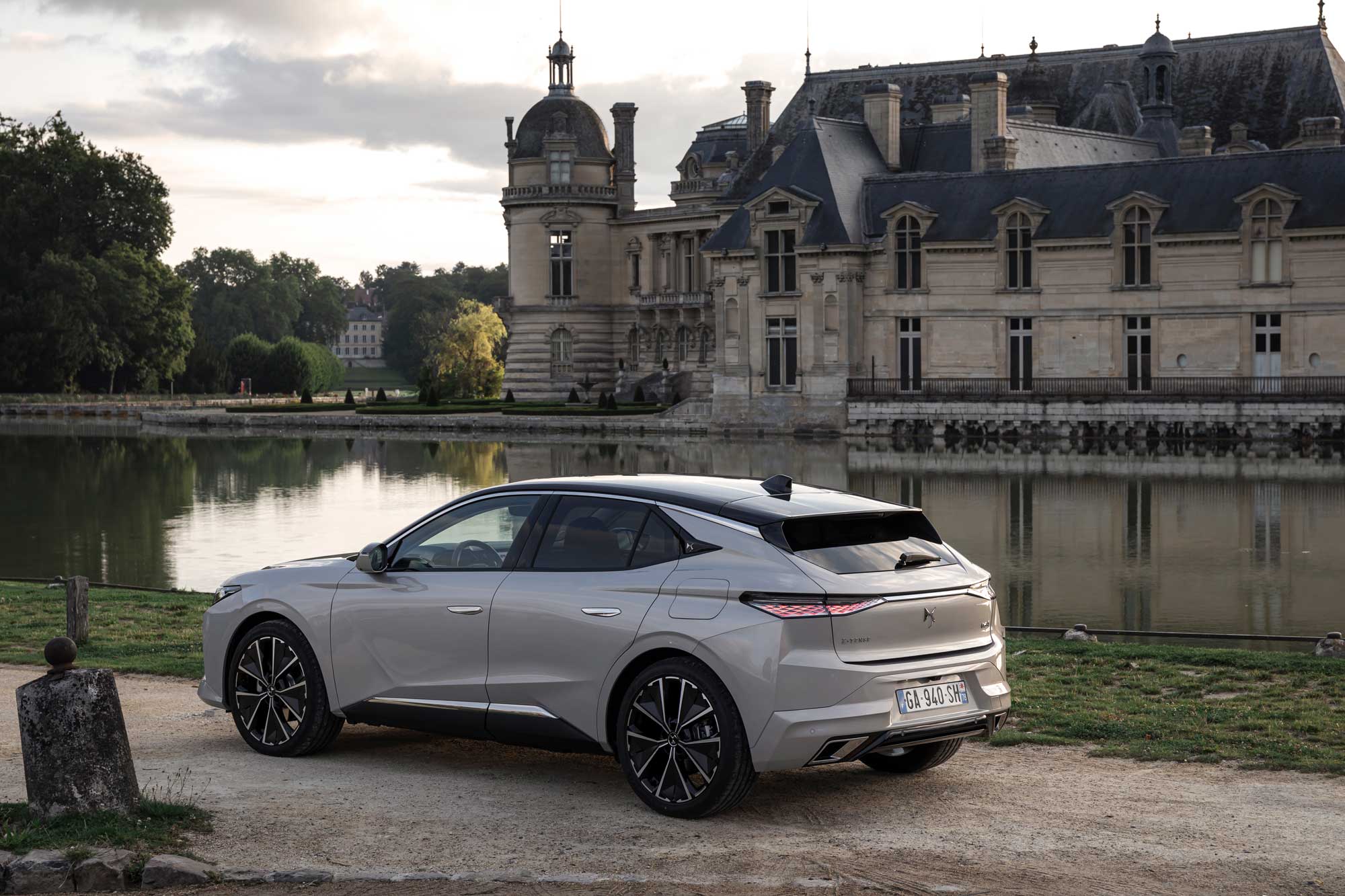 新型「DS 4」3
