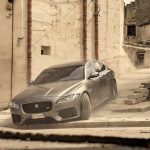 ジャガーXFが新作映画「007」に登場！メイキング公開