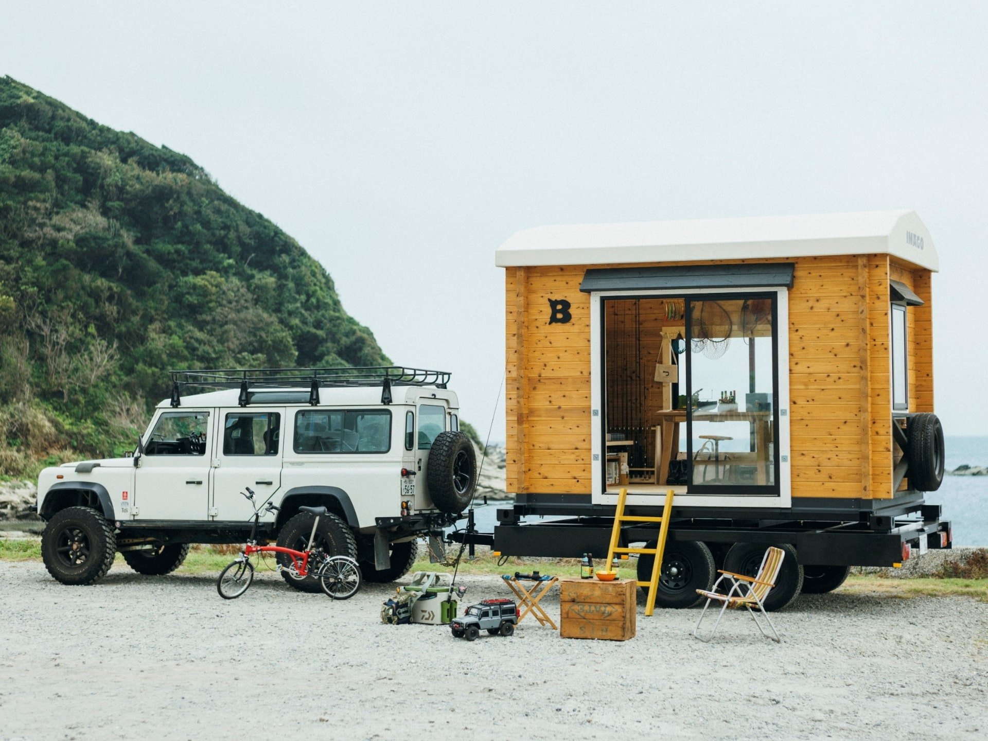 走るログ小屋” トレーラーハウス新商品2モデルを発表 | 中古車なら