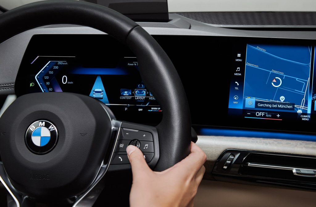 新型BMW223iアクティブツアラー コックピット