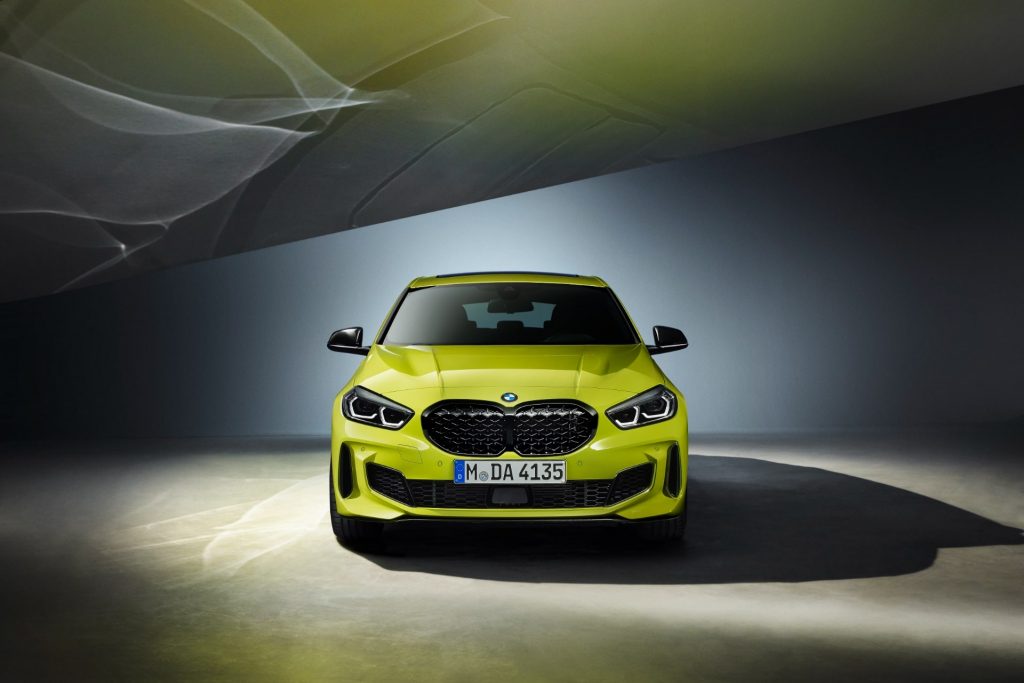 BMW M135i xDrive　正面