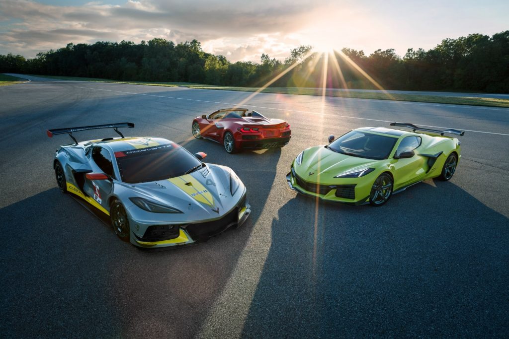 新型「Z06」は「コルベット・スティングレー」をベースに、レース車の「C8.R」の技術が注入された