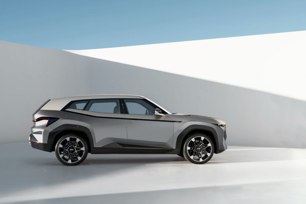 BMW コンセプト XM　サイド