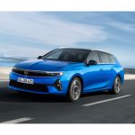 新型「アストラ スポーツツアラー」欧州で発表　オペル