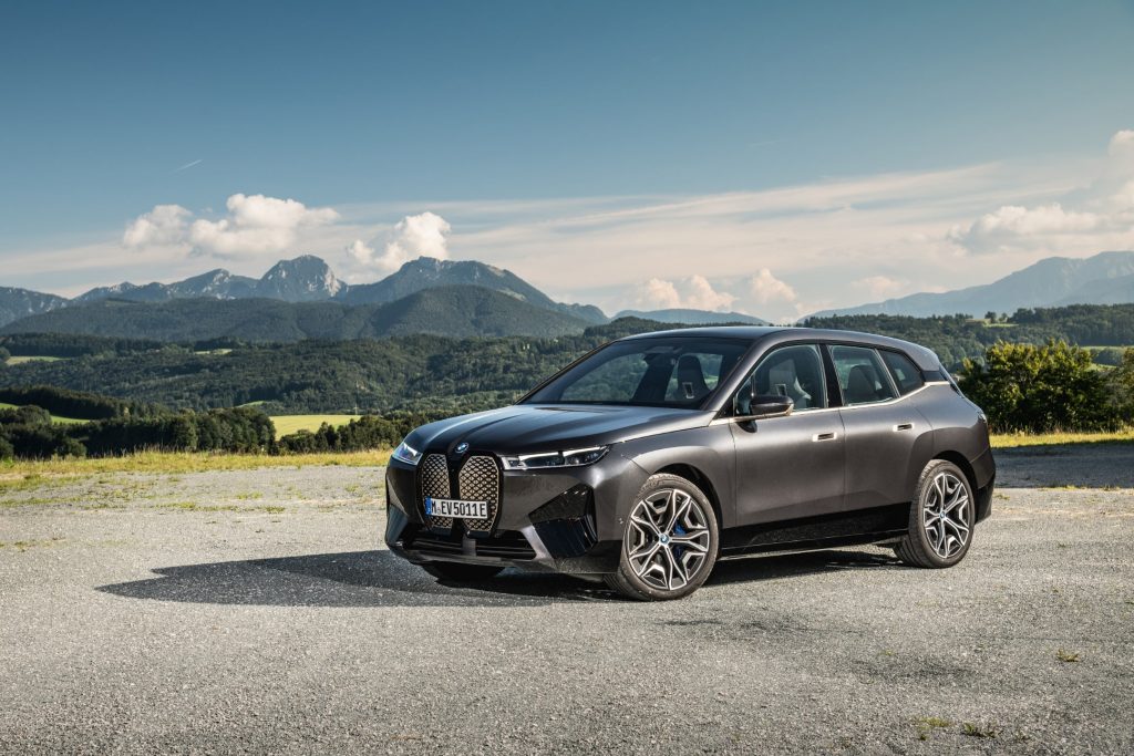 BMW iX