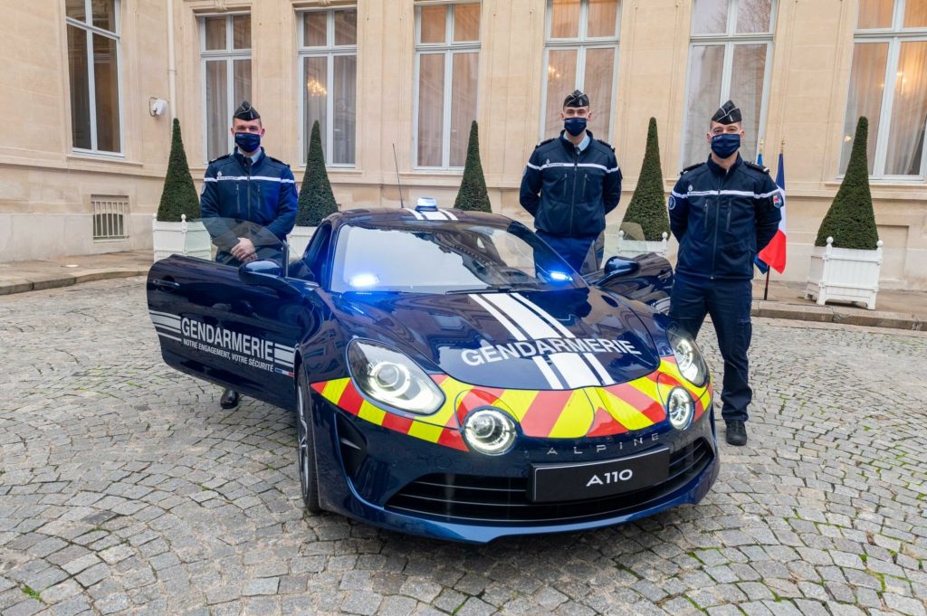 (c)Renault Communications / Rights reserved 8