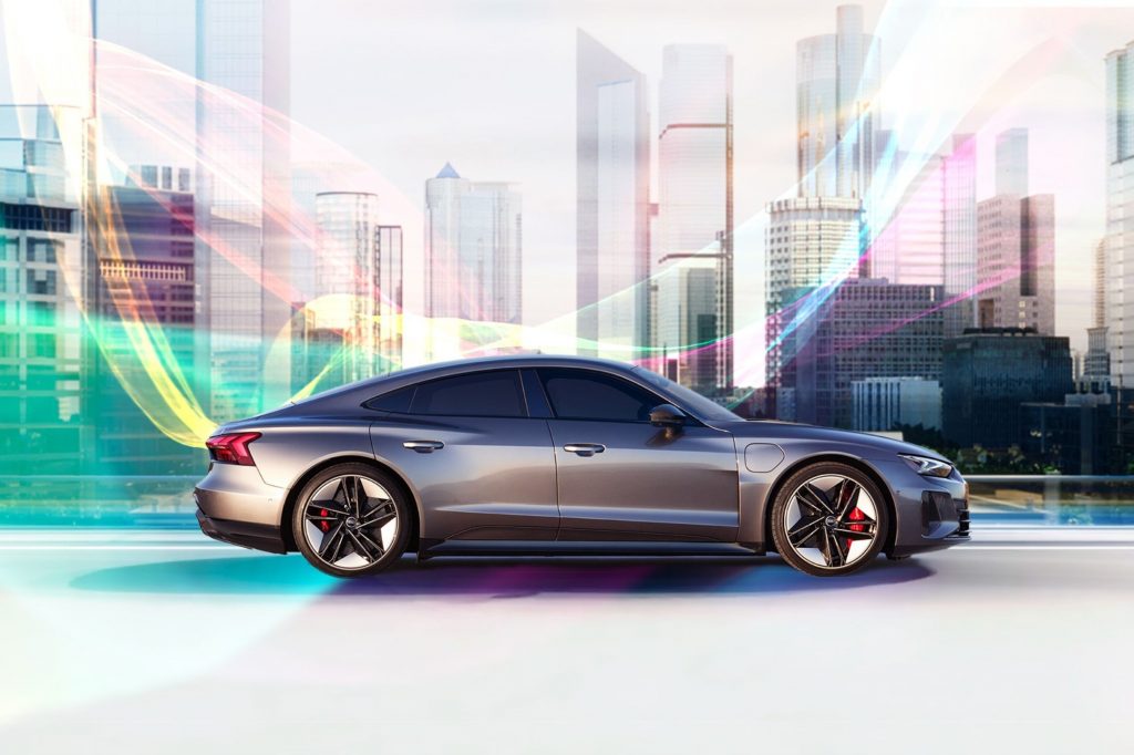 アウディの最新フラッグシップ電気自動車「Audi e-tron GT」