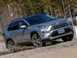 今買うべき本命10車【2】ミドルSUVなら『RAV4』