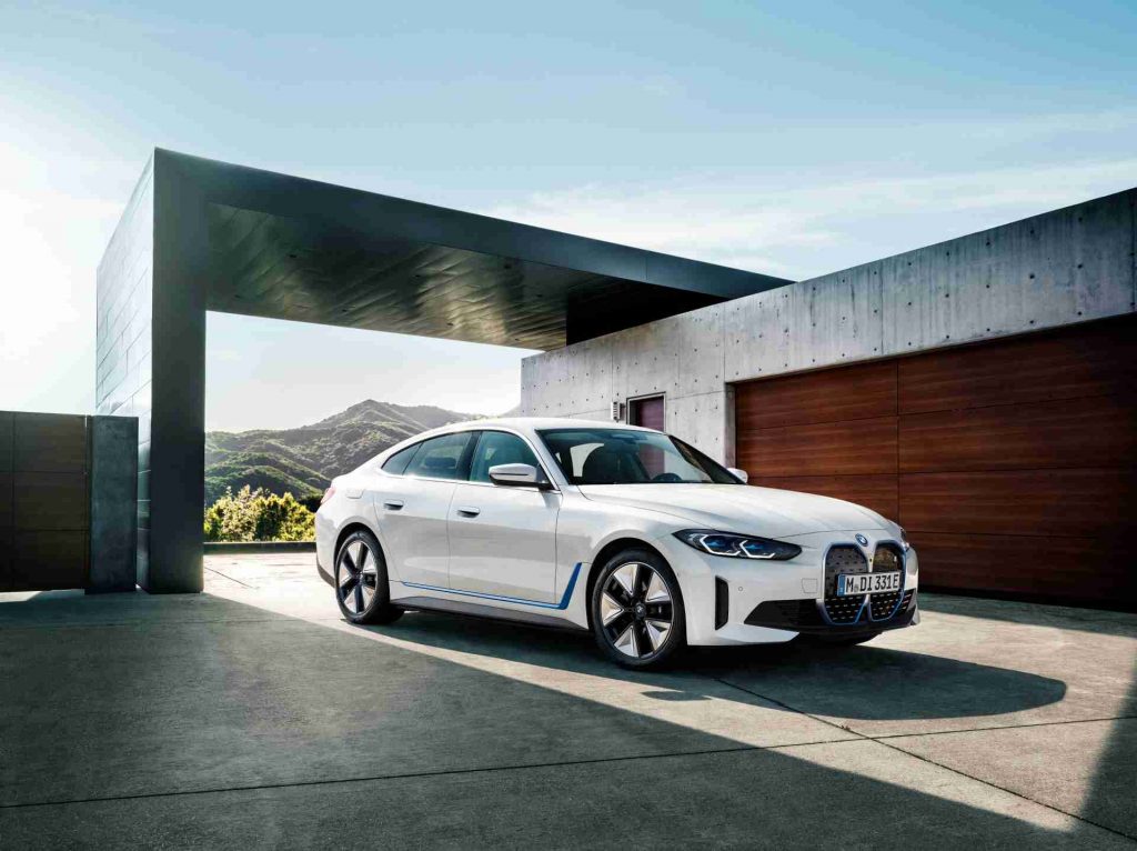 BMW i4 eDrive40 フロントサイド