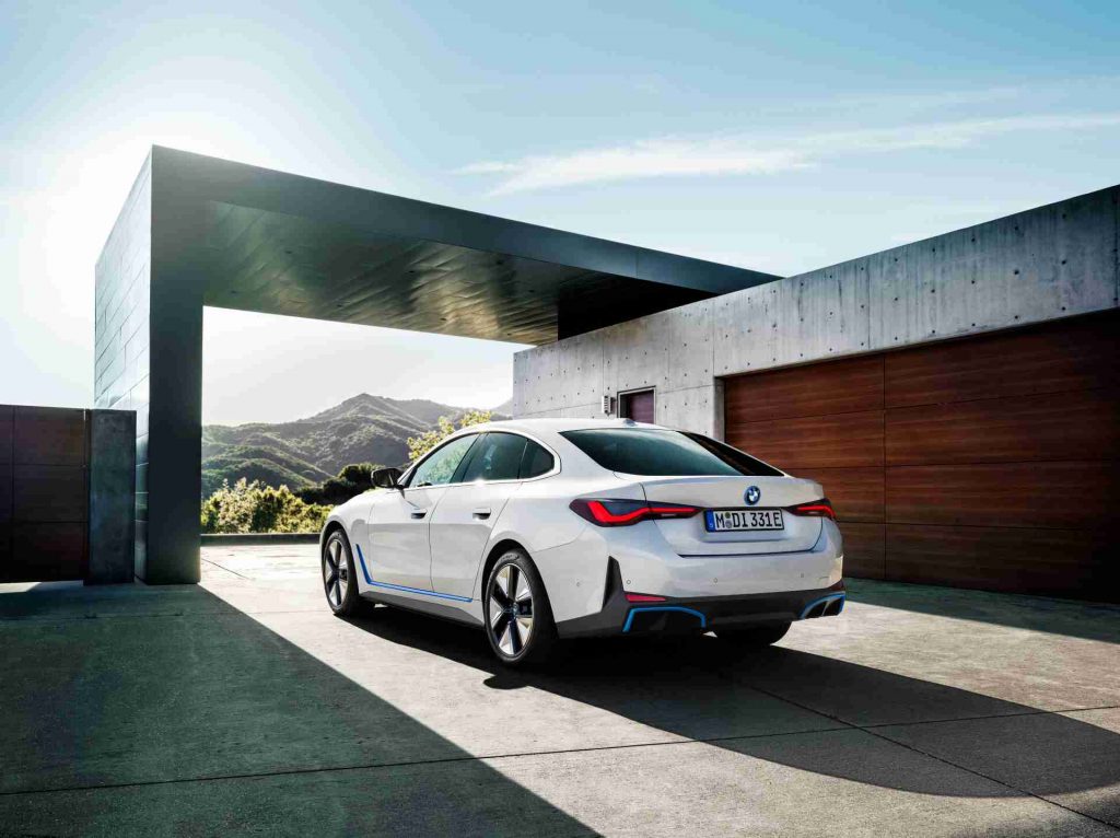 BMW i4 eDrive40 リアサイド