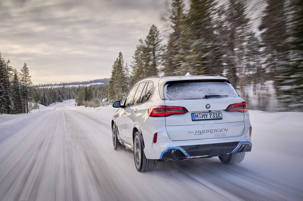 BMW iX5 Hydrogen 寒冷地テスト5