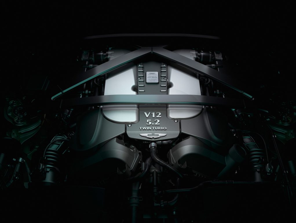 5.2L V12ツインターボエンジン