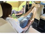 車内で足を伸ばせる車用ハンモック「シャーミング」発売　カーメイト