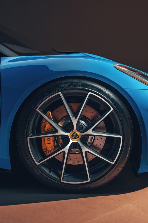 20インチ超軽量Vスポーク鍛造アロイホイール
