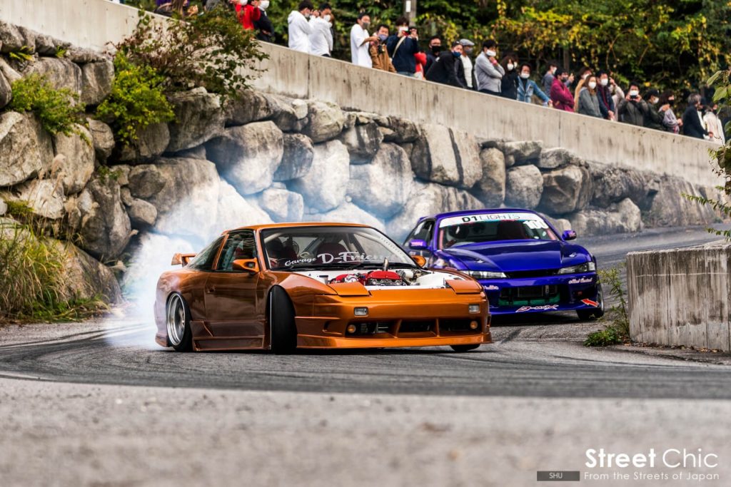 迫力満点なドリフトを間近で鑑賞可能!