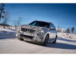BMW　新型EV「iX1」　雪上/氷上テストを完了