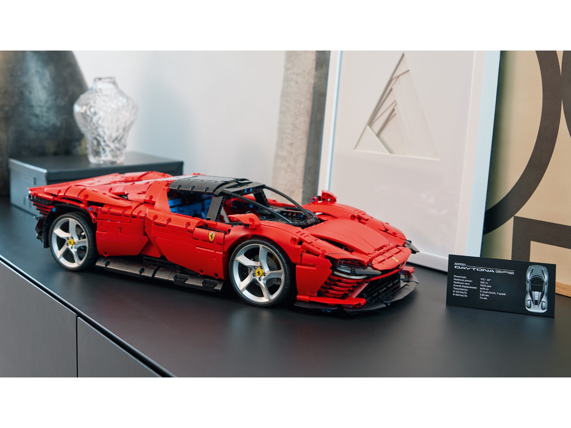 フェラーリ「デイトナSP3」1/8スケールで再現 レゴテクニック | 中古車