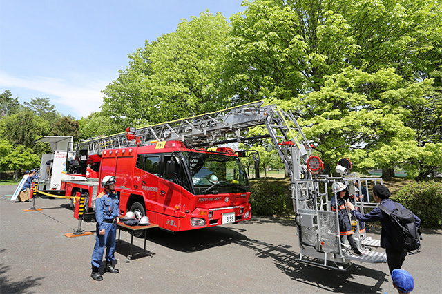 はしご車(天童市消防本部)