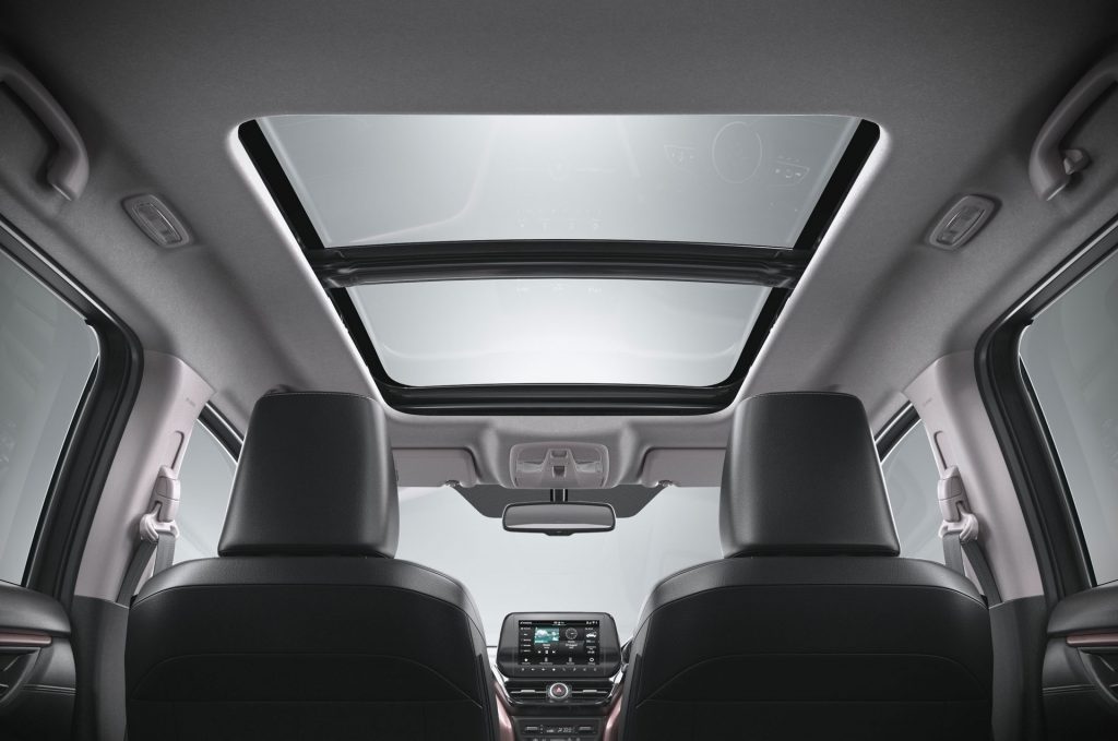 新型SUV「グランドビターラ」ルーフ